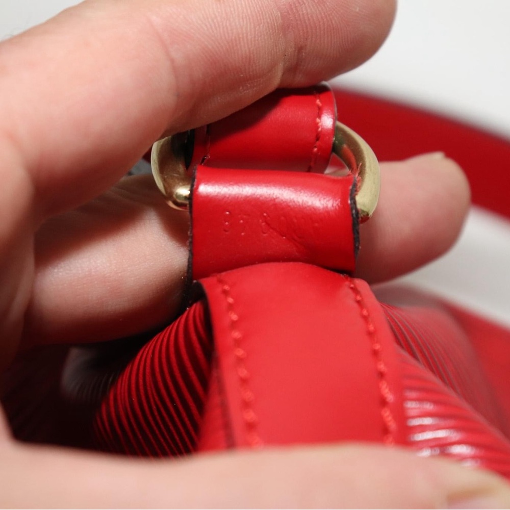 ❤️💯Authentic LOuis Vuitton Red Epi Leather Petit Noe ❤️ - Picture 16 of 16